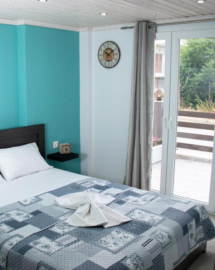 Filippou Luxury Apartments ฟิออยิตา ภายนอก รูปภาพ