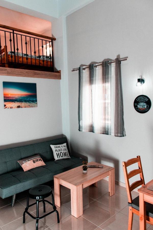 Filippou Luxury Apartments ฟิออยิตา ภายนอก รูปภาพ